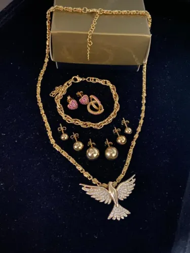 KIT COLAR BRINCOS E PULSEIRA BANHADAS A OURO 18K COM ZIRCÔNIAS