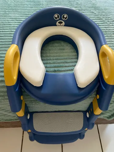 Vende-se assento redutor infantil 50,00$