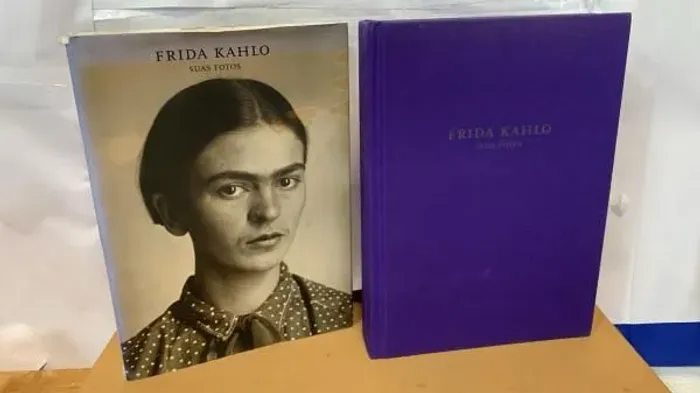 LIVRO FRIDA KAHLO -COSAC NAIFY