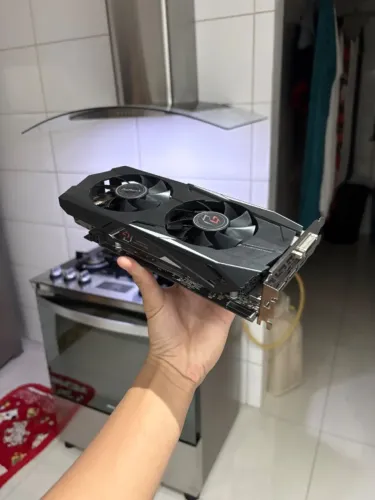 Placa de vídeo RX 570 Em perfeito estado 