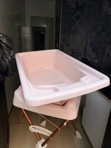 Banheira com suporte