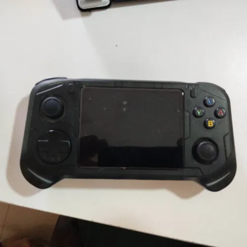 Vendo Game Portátil RX6H 1gb de Ram 64gb de micro sd