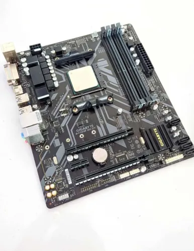 Placa-mãe Gigabyte B450M DS3H, e Ryzen 5 3500X, nao inclui RAM, aceito OLX Envios