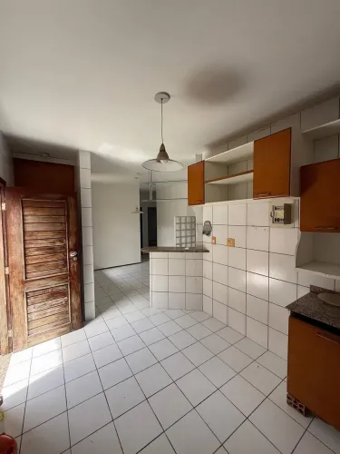 Alugo Casa em Cond. Fechado - Cohama