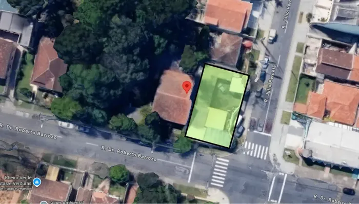 Terreno de Esquina à Venda nas Mercês com 398,40 m² | Excelente Localização em Curitiba