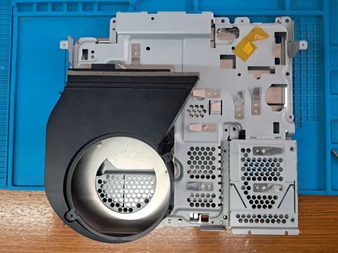 Ler Anúncio - Carcaças metálicas para PS3 Slim 2000