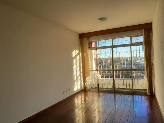 Apartamento para Aluguel no Estoril (BH) | Frente | 3 quartos | 2 vagas