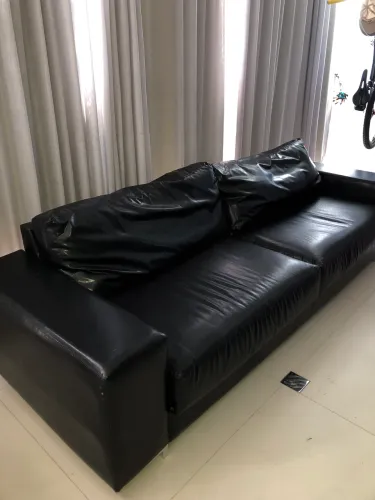 SOFÁ PRETO - EXCELENTE ESTADO