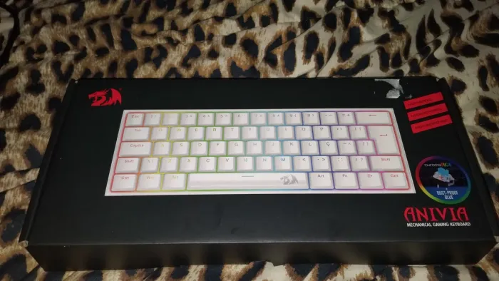 Teclado gamer redragon semi novo