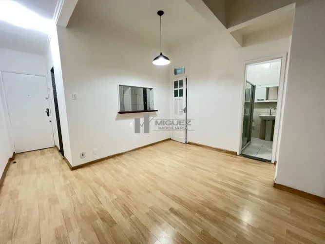 Apartamento a venda - sala, 2 quartos, banheiro social, ampla cozinha, dependências comple