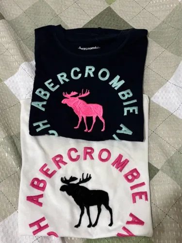 2 camisetas infantis Abercrombie