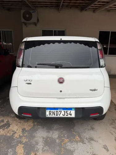 Fiat Uno Attractive 1.0 EVO Fire Flex 8V 5P 2021