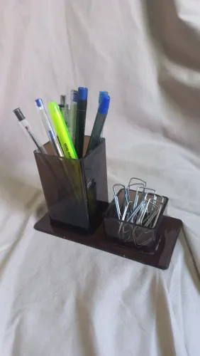 Porta lápis/Clips Acrílico Fumê Menno