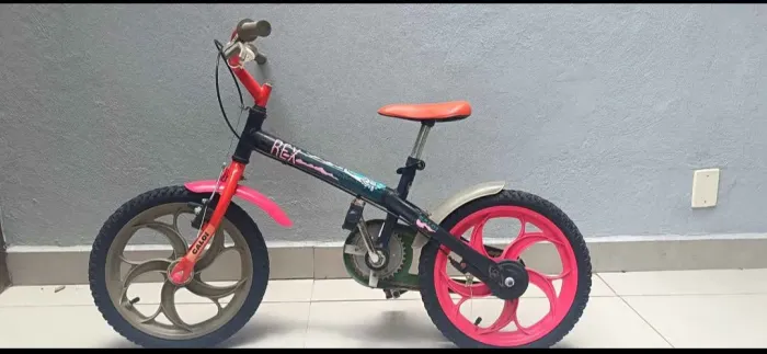 Bicicleta bem conservada 
