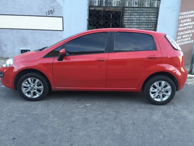 Fiat Punto Attractive 1.4 Fire Flex 8V 5P 2013