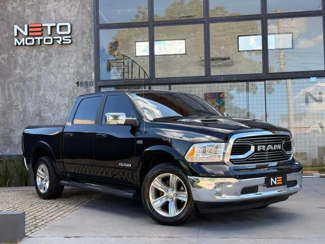 Ram Classic Laramie 5.7 V8 16V Gasolina 4X4 Aut. 2022