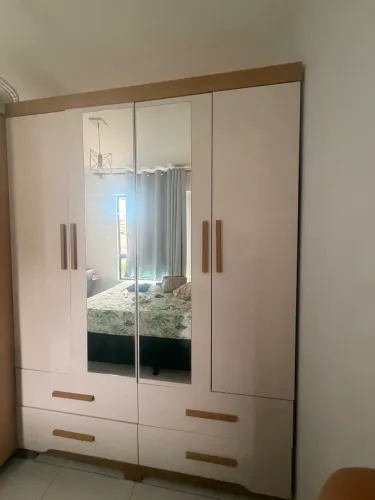 Guarda roupa casal