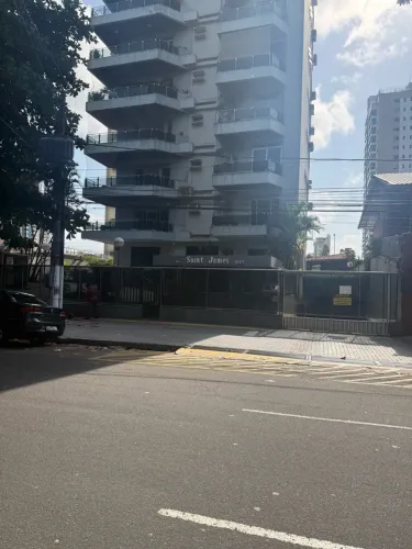 Aluga se apto Ed Saint James 1 por andar de fronte ao Museu