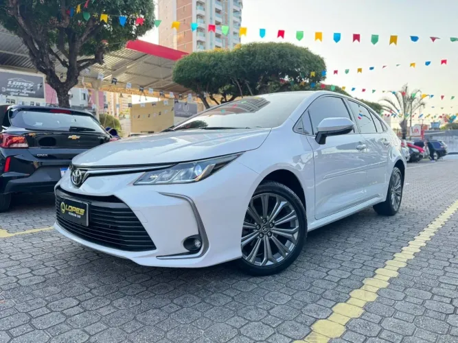 Toyota Corolla Altis Prem. Hybrid 1.8 Flex AUT 2020