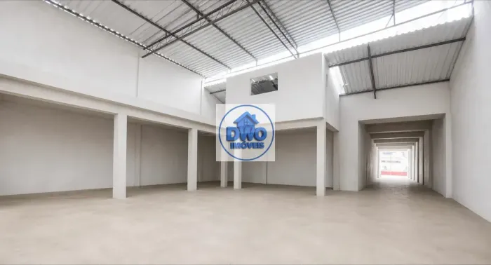 Oportunidade Taquara loja 200m2 e galpão 500m2 total 700m2 estacionamento temos outras opç