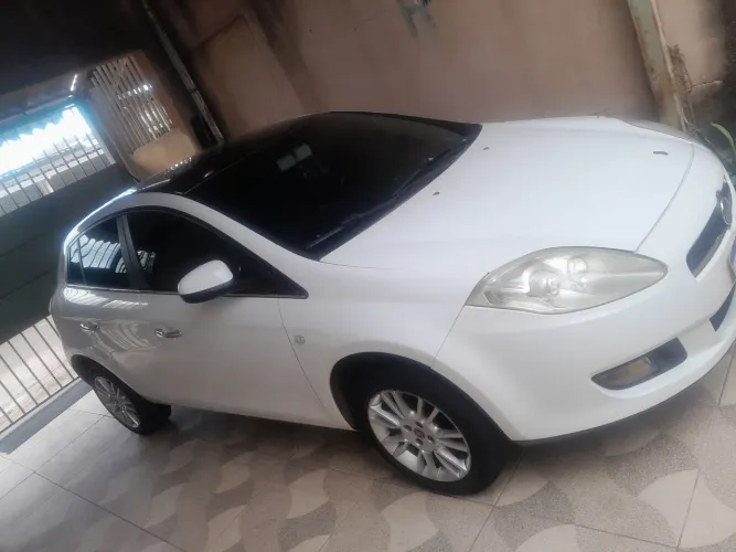 Fiat Bravo Essence 1.8 Flex 16V 5P 2013