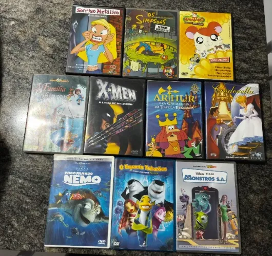 Box dvds Infantis originais com 10 - Simpsons, pixar, heróis