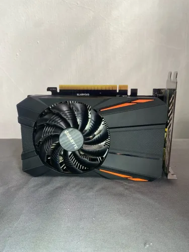 Placa de video GTX 1050 Ti 4GB