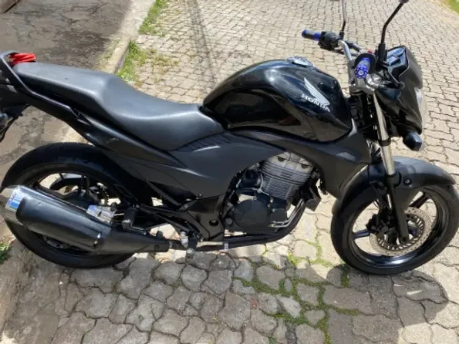 Cb300 2011 com alarme 2026 pago