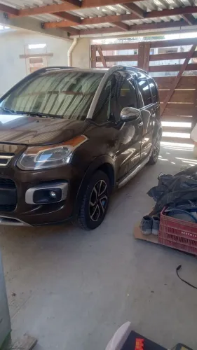 Citroen Aircross Exclusive 1.6 Flex 16V 5P Mec. 2011