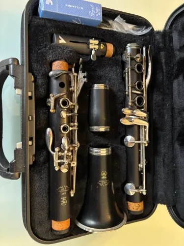 Clarinete Yamaha YCL650 Boquilha Vandoren BD 5