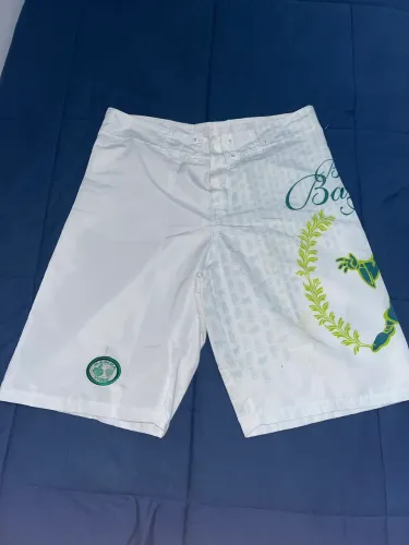Bermuda mancha verde 