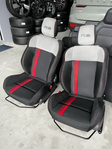 JOGO DE BANCOS ORIGINAL RENAULT SANDERO R.S