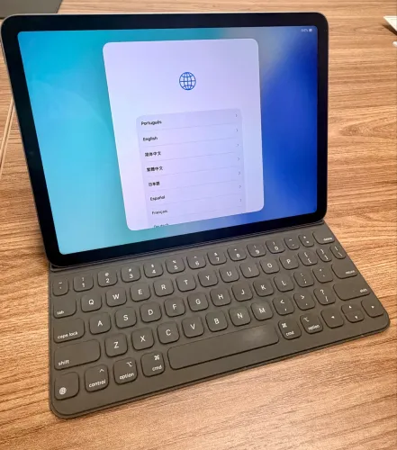 iPad Air M1 + Teclado Original Apple | Impecável | Oportunidade