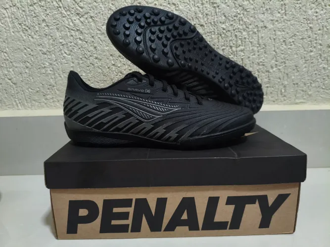 Chuteira Society Penalty Bravo 3 Preta - Conforto, Estilo e Performance