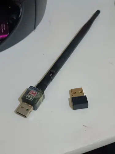 Adaptador Wi-Fi e Bluetooth muito bom
