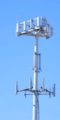 Vendo galpão com torre de celular implantada