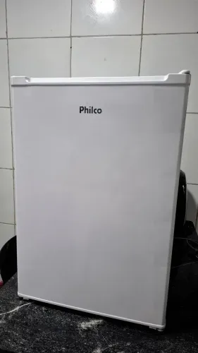 Frigobar semi novo 76L