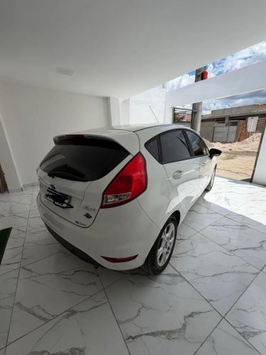 Imagem de Ford Fiesta 1.6 16V Flex Mec. 5P 2016