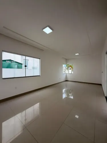Vendo Casa em Condomínio alto padrao