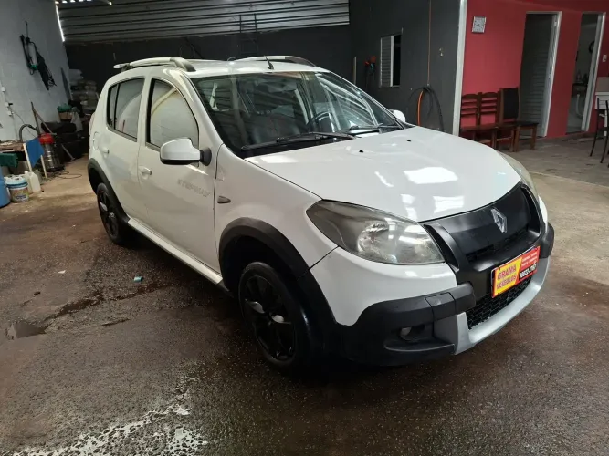 Renault Sandero Stepway Hi-power 1.6 8V 5P 2014