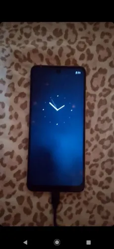 moto g32 funcionando tudo apenas marca de uso