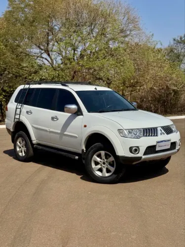 Mitsubishi Pajero Dakar 3.2 4X4 T.i. Dies. 5P Aut. 2013