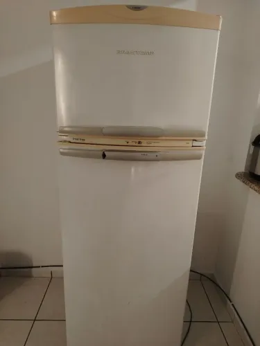 Geladeira frost free 
