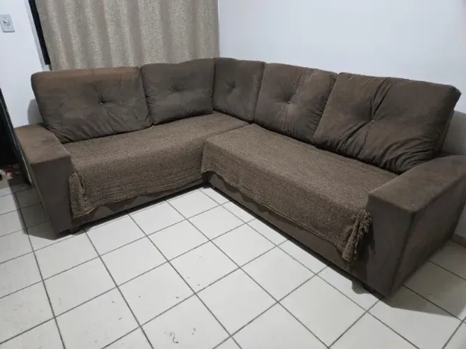 Sofá em L