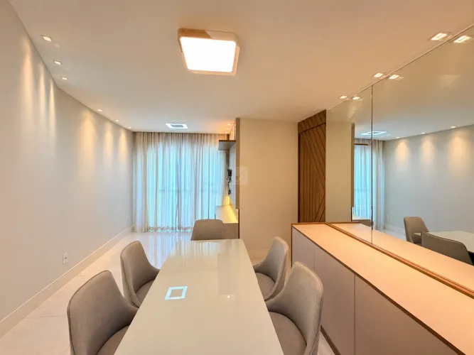 Apartamento reformado e decorado no Easy Luzia 2 suítes e varanda gourmet