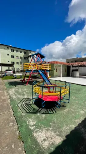 vendo apto próx do Bugio cond Armando Domingues térreo por 120 mil financiar