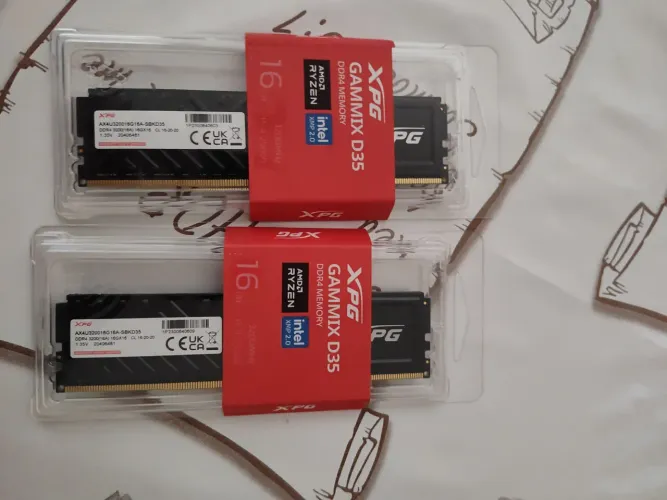 32GB (2x16) ddr4 3200MHZ CL30