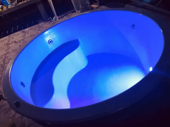 Piscina em Fibra modelo hidromassagem SPA relaxante de 1.75x0.75. Direto do fabricante!