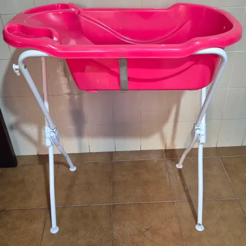 Banheira com suporte Tutty Baby Rosa 