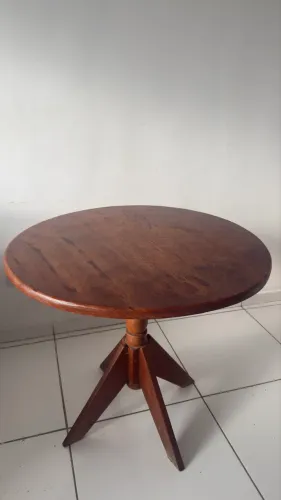 MESA DE MADEIRA